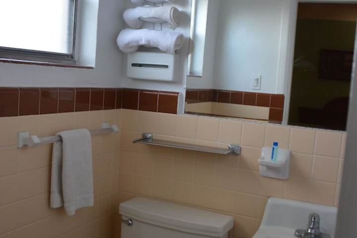Room 9 of 19