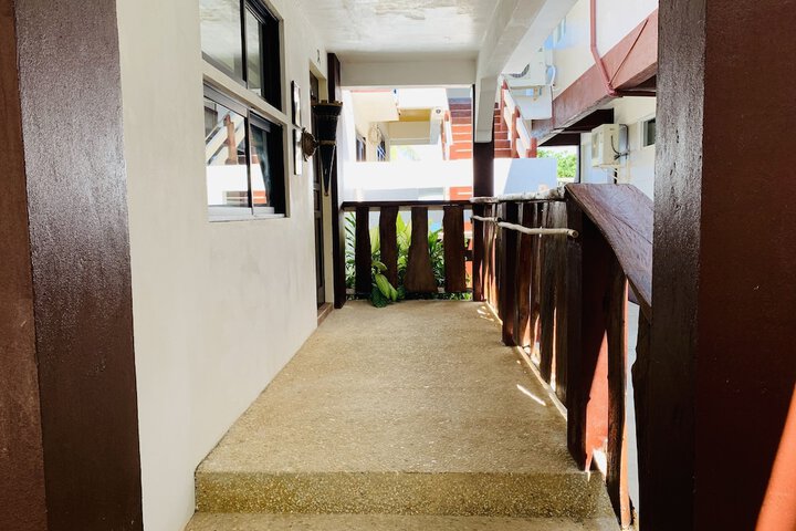 Room 17 of 238