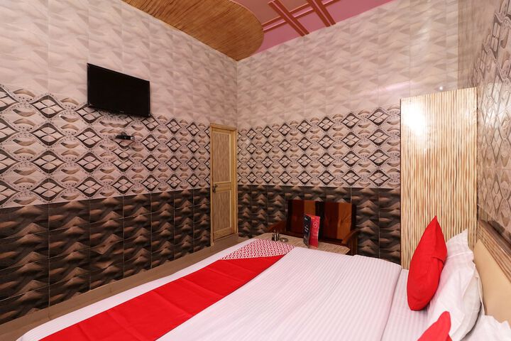 Room 5 of 28