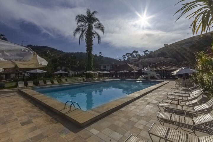 Pool 90 of 227
