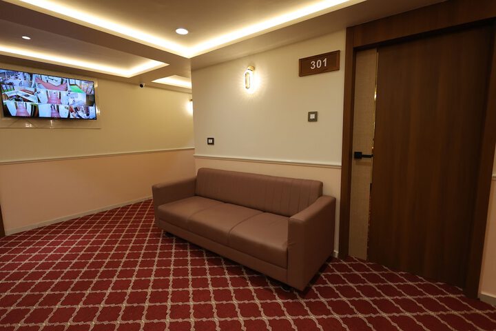 Room 29 of 62
