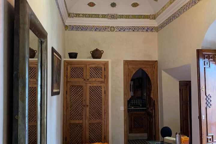 Room 10 of 62