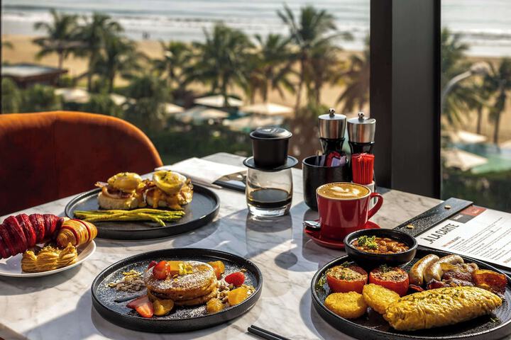 Breakfast/Coffee Service 56 of 110