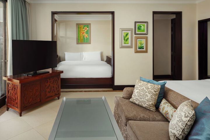 Room 34 of 205