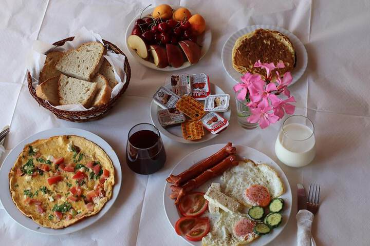 Breakfast/Coffee Service 41 of 51