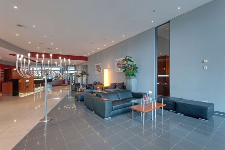 Guest Lobby