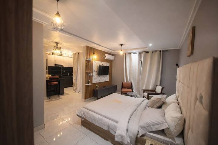 Room 25 of 170