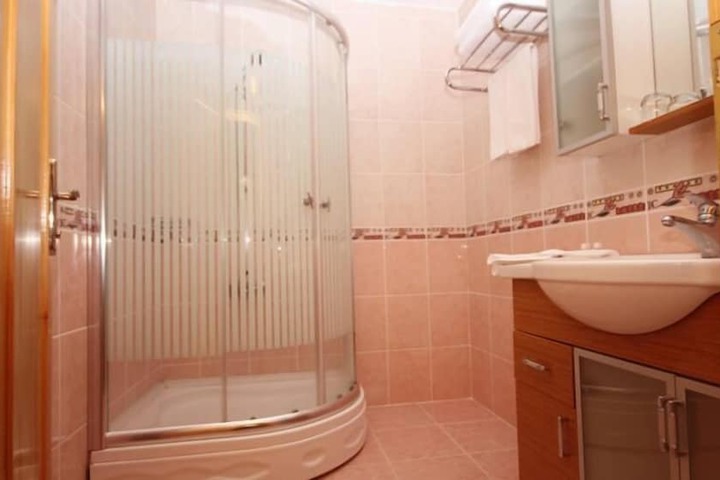 Room 15 of 26