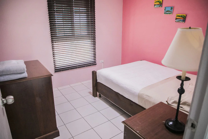 Room 3 of 10