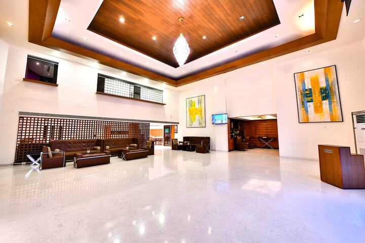 Lobby Entry