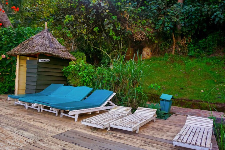 Sundeck 46 of 61