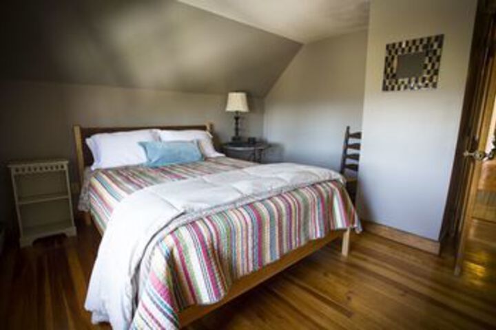 Room 53 of 120