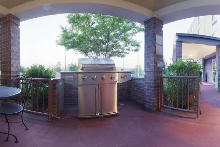 BBQ/picnic area