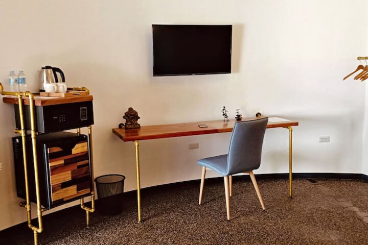 Room 36 of 106