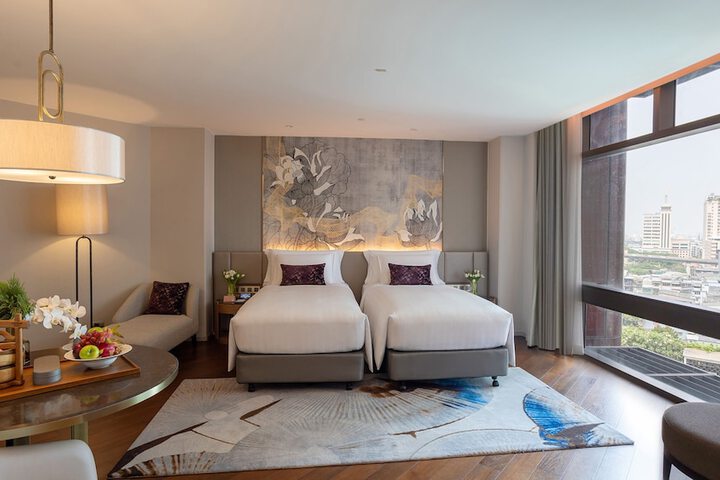 Room 52 of 261