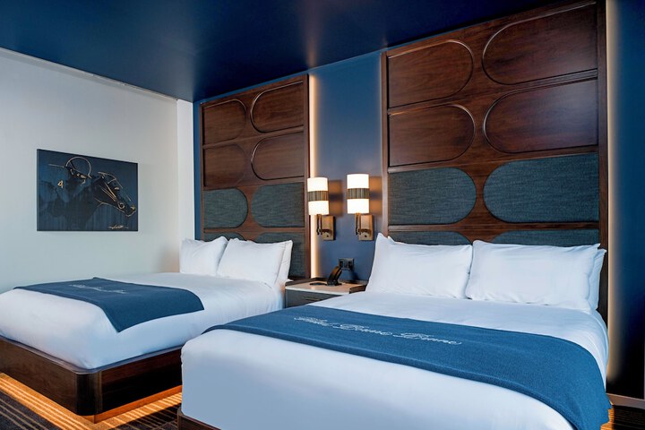 Room 10 of 24