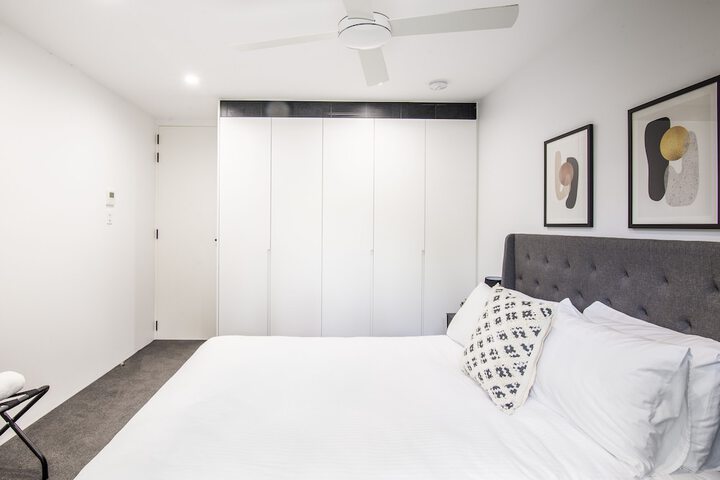 Room 6 of 37