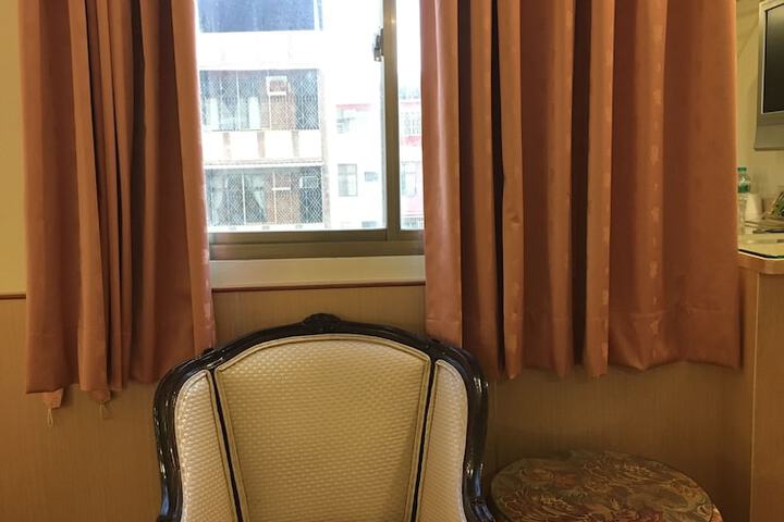 Room 51 of 71