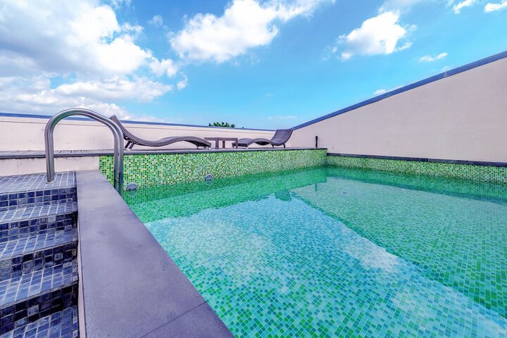 Pool 134 of 144