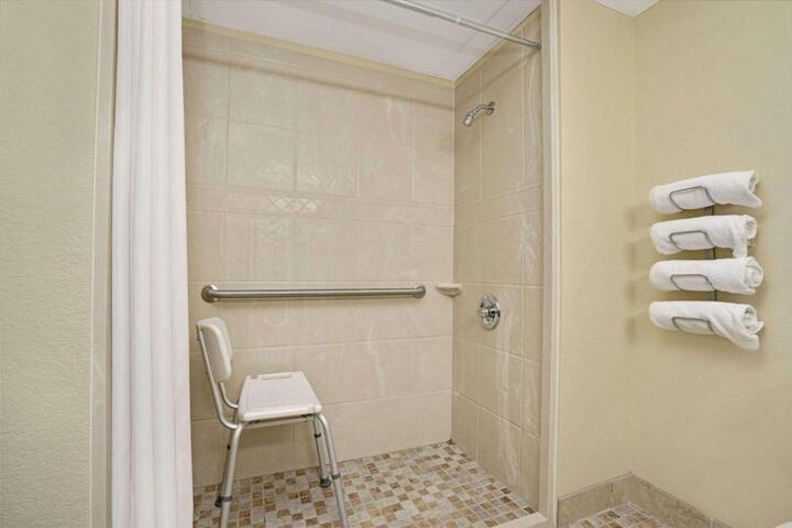 1 Queen Bed Mobility Accessible (2 of 13)