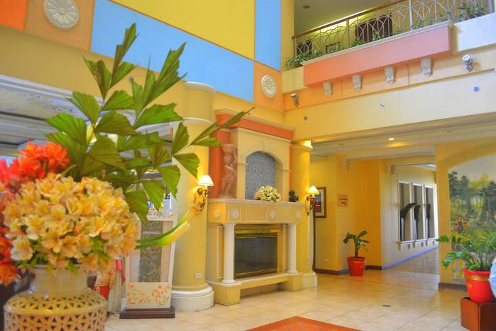 Entrance & Lobby