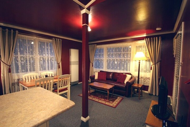 Room 13 of 26