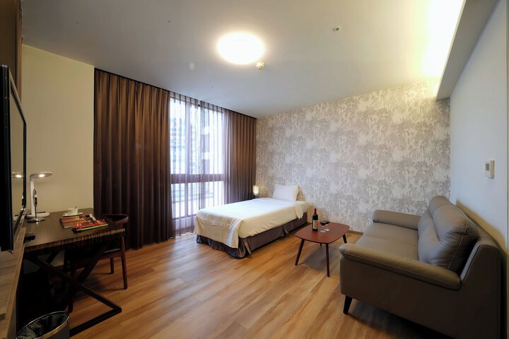 Room 83 of 155