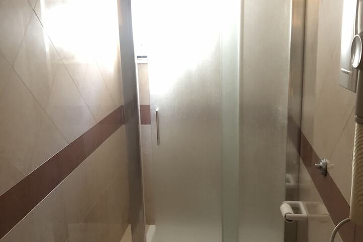 Room 41 of 53