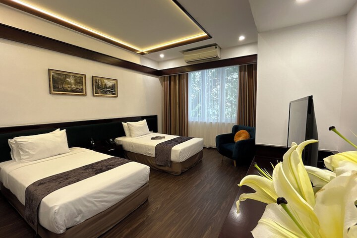 Room 19 of 83