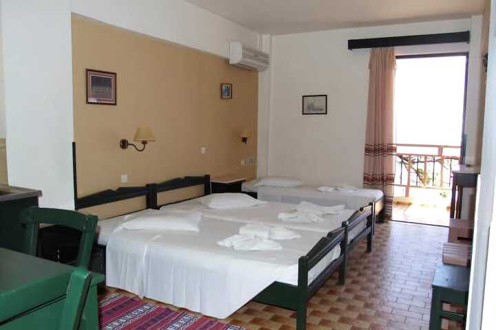 Room 13 of 60