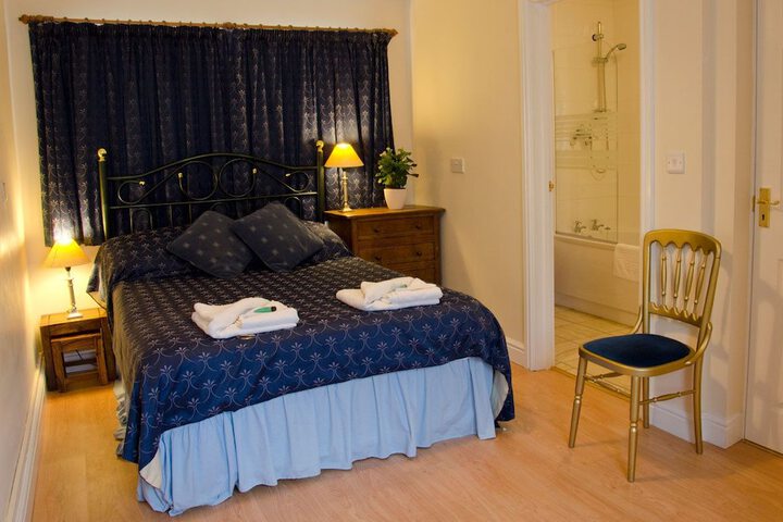 Room 6 of 22