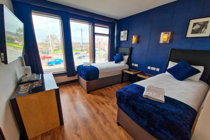 Room 9 of 23