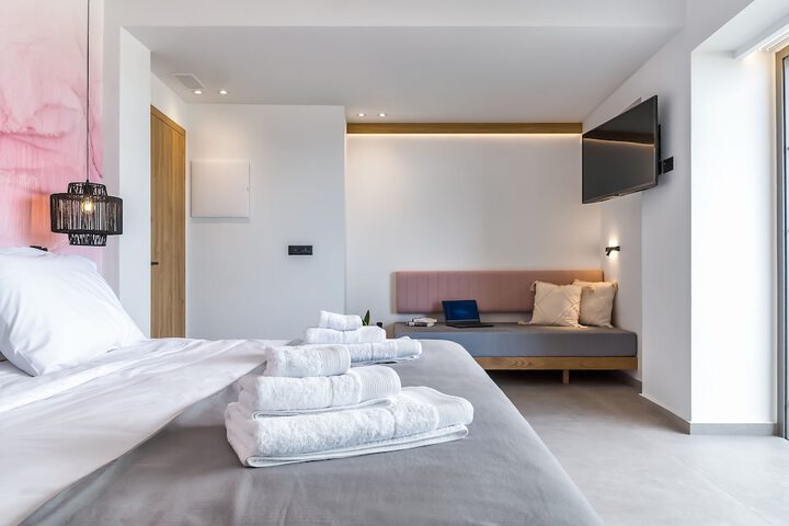 Room 44 of 69
