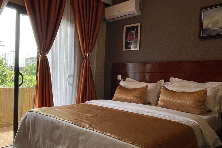 Room 14 of 51