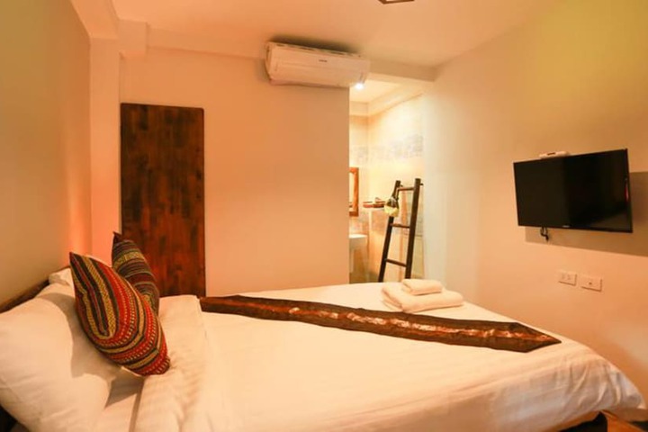 Room 10 of 62