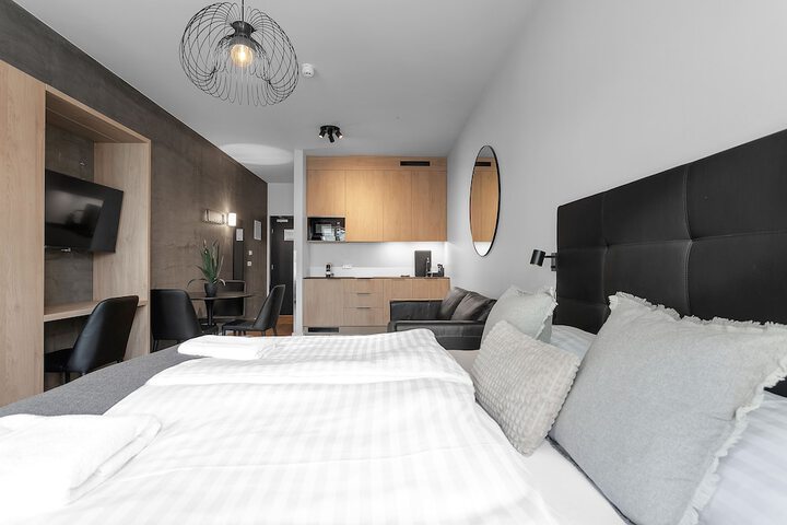 Room 17 of 62