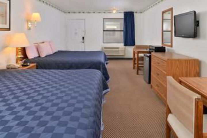 Room 12 of 27