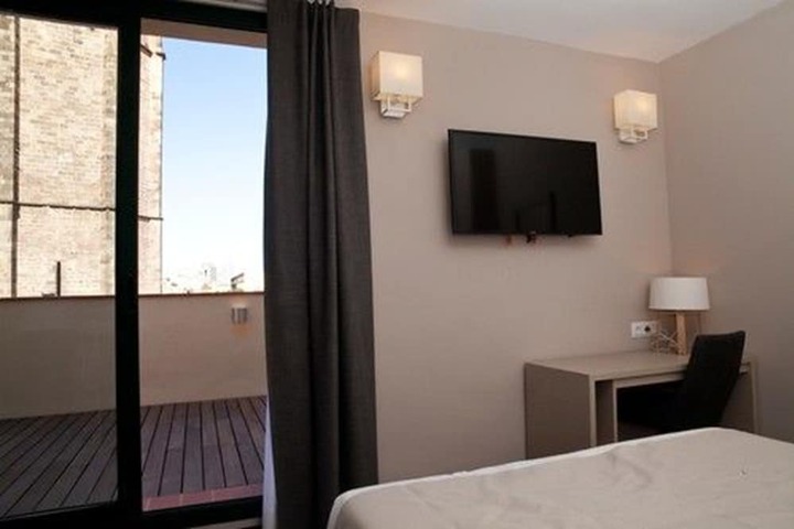 Room 8 of 31