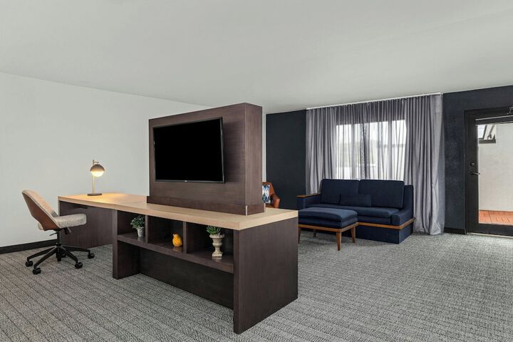 Room 31 of 73