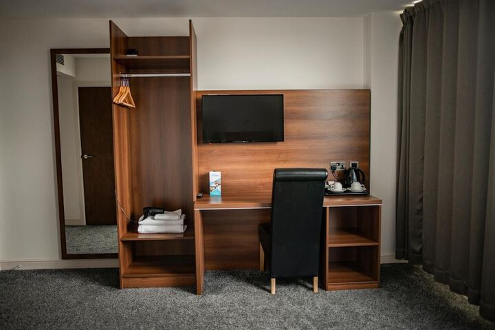 Room 14 of 41