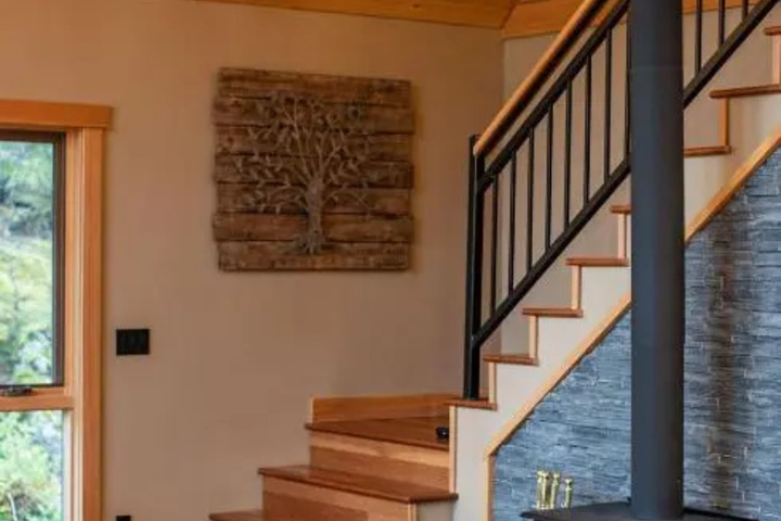 Room 3 of 3