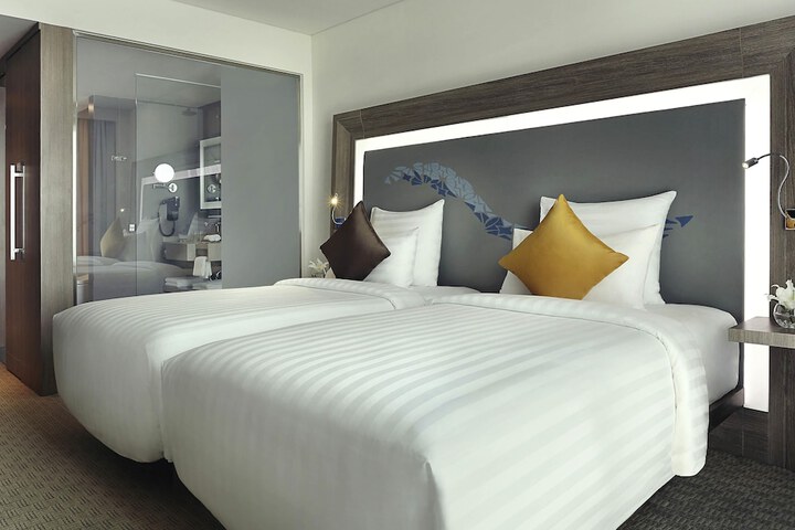 Room 15 of 58