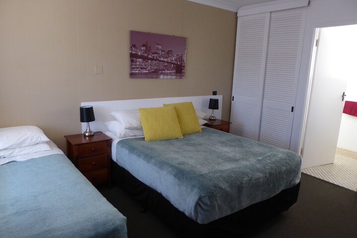 Room 12 of 40