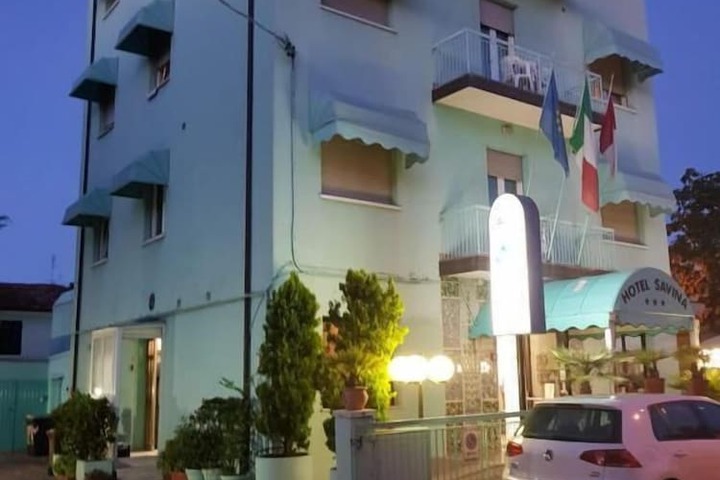 Hotel Entry