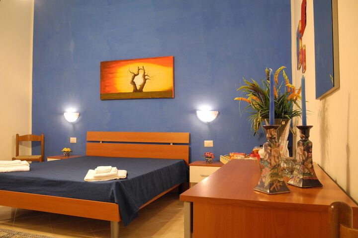 Room 15 of 49