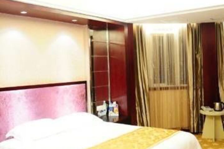 Room 6 of 55