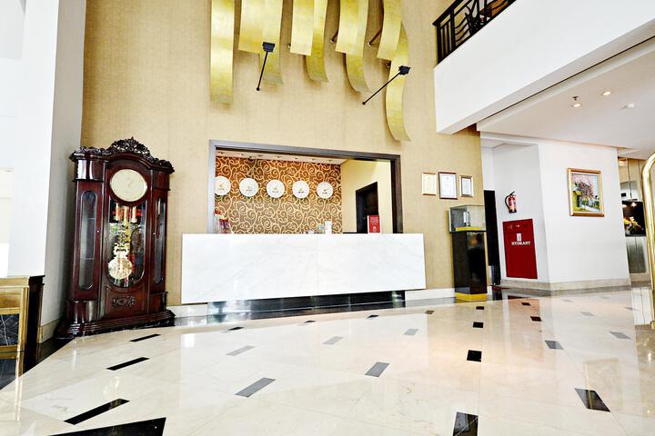 Lobby Photos