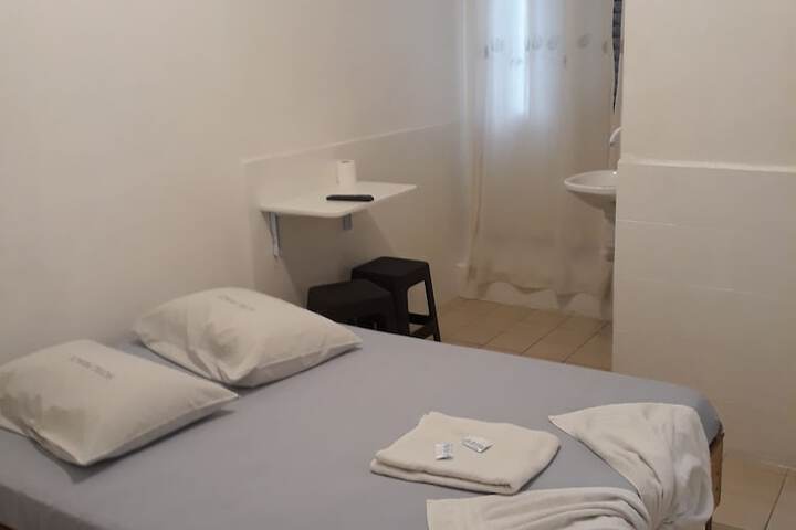 Room 3 of 16