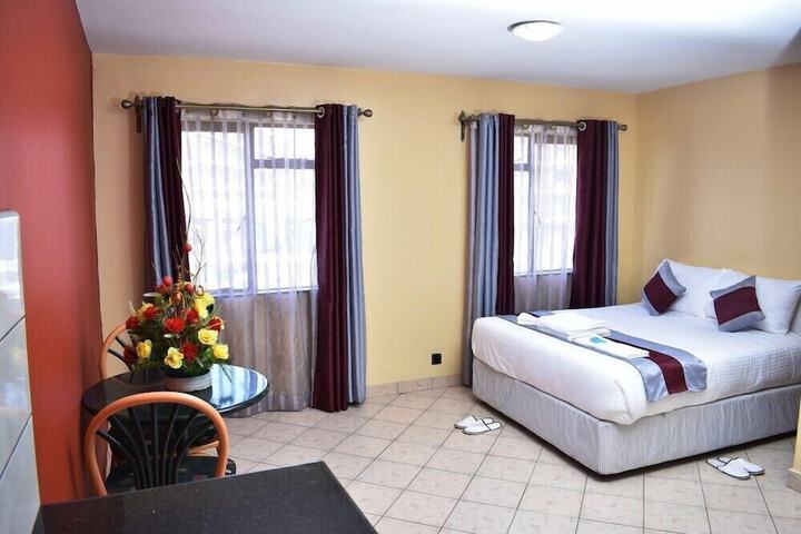Room 25 of 57