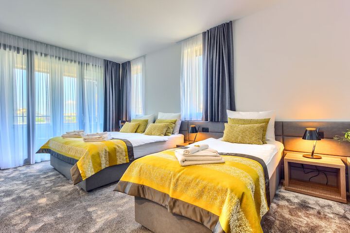 Room 44 of 114